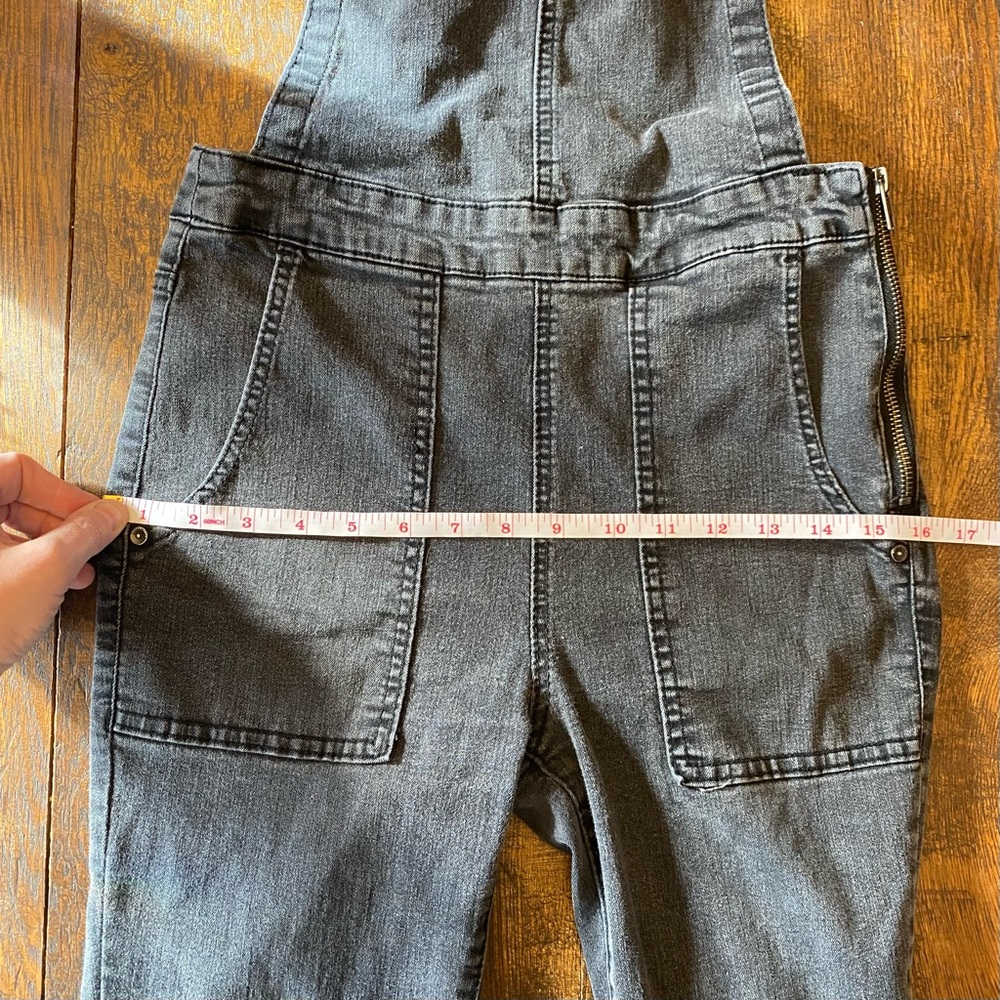 Wallflower Very Dark Gray Denim Overalls- SZ M - Picture 11 of 15